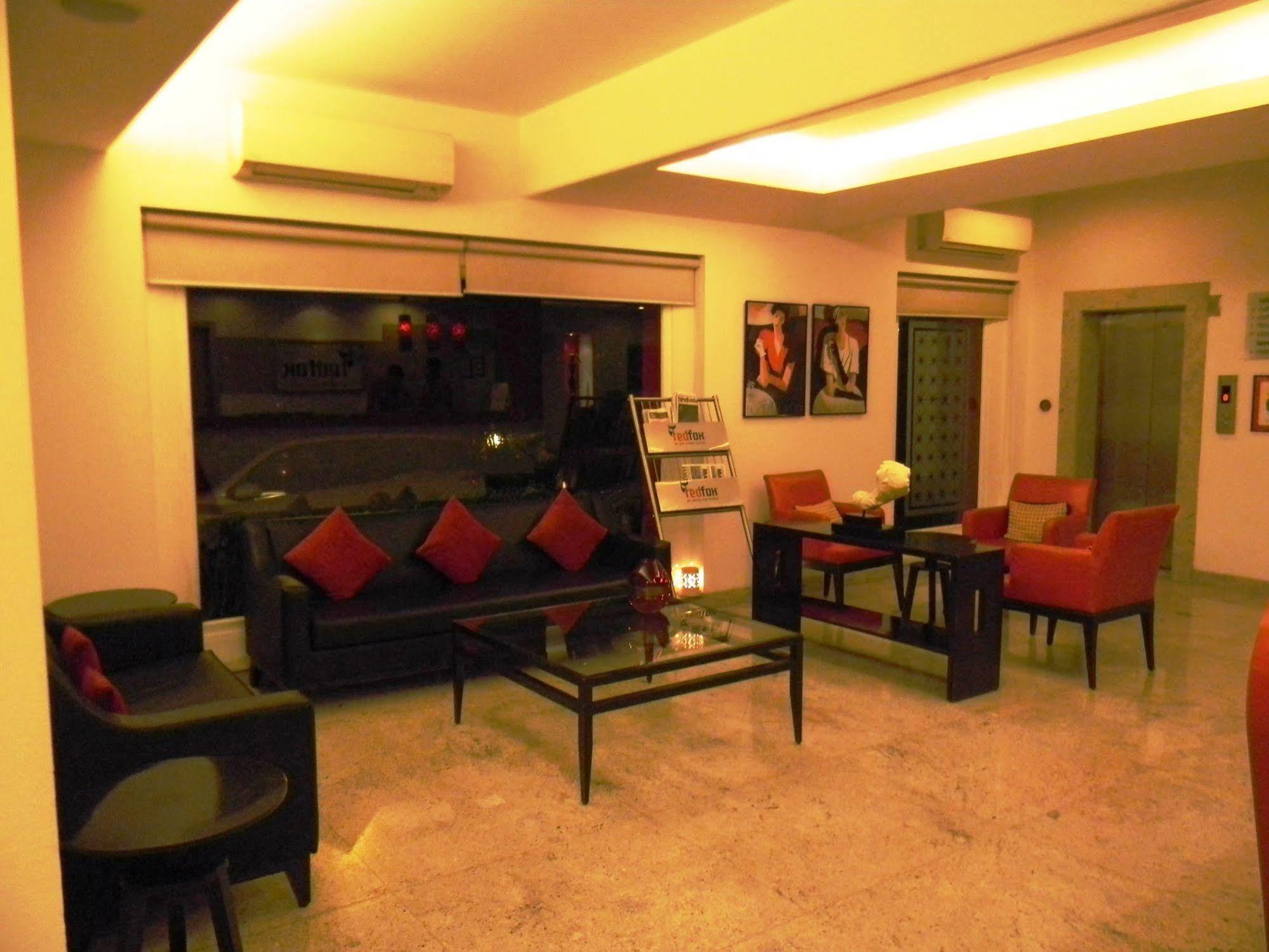 Red Fox Hotel, East Delhi New Delhi Exterior photo